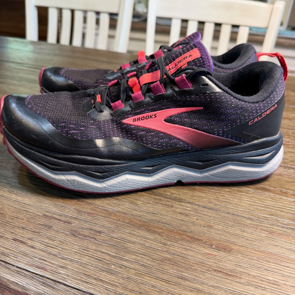 Brooks Caldera 5 Womens Trail Running Shoes Black Purple Pink Size 11 - Picture 4 of 10